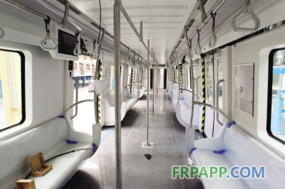 已基本裝飾完畢的地鐵列車內部。