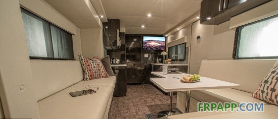 美公司推出碳纖維豪華房車售630萬(wàn)【2】